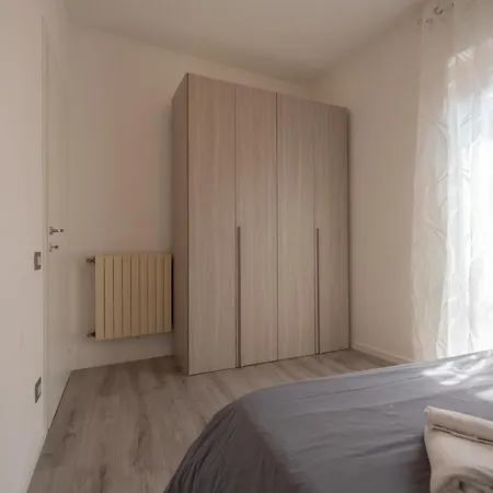 Trilocale Ospedale Civile 6 Via Costalunga Apartment *