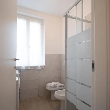 Apartment Trilocale Ospedale Civile 6 Via Costalunga Brescia